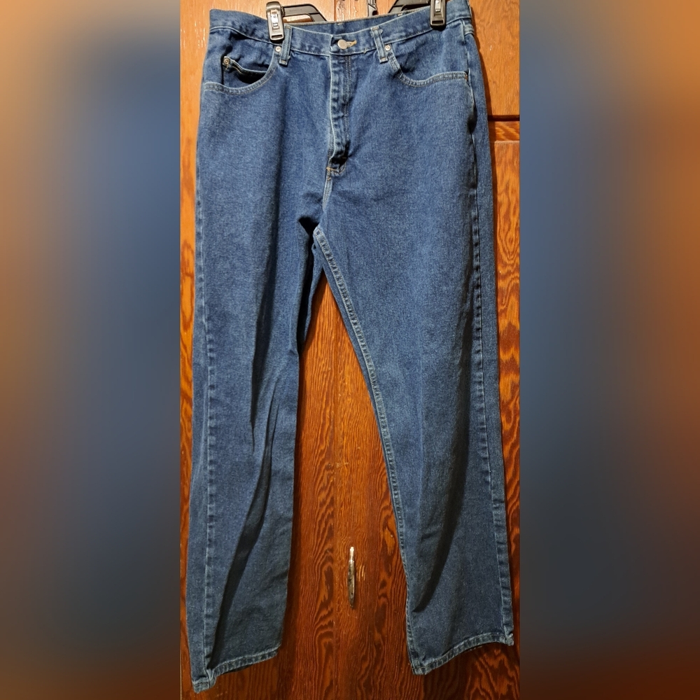 Wrangler Men's Straight Blue Denim Classic Jeans
